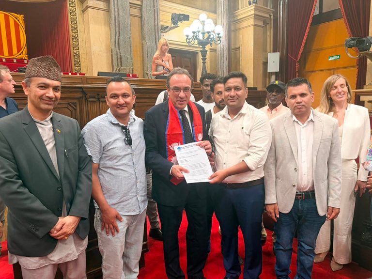 क्याटालोनिया संसदका अध्यक्षसँग नेपाली समुदायको भेट