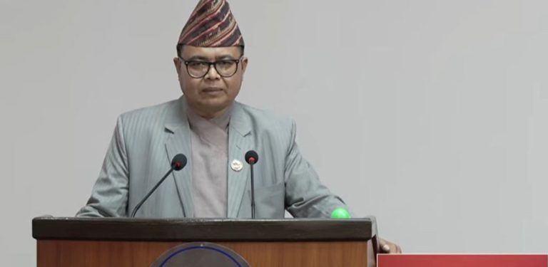 सांसद पोर्तेलले भने : जलाउनेहरू नै सिंहदरबार पसेपछि जनता चलाउन थाले