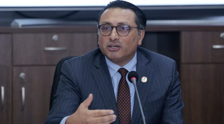 प्रधानमन्त्रीसँगको समन्वयमा कुनै समस्या छैन, बजारका हल्लामात्रै हुन् : अर्थमन्त्री वाग्ले
