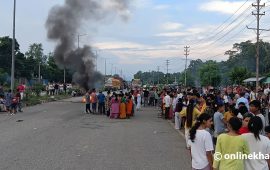 तीन वर्षीया बालिका हत्या विरोधमा सिमरामा ७ घण्टादेखि सडक अवरुद्ध