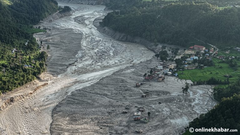 रसुवा बाढी : मृत्यु हुनेको संख्या ७३४ पुग्यो