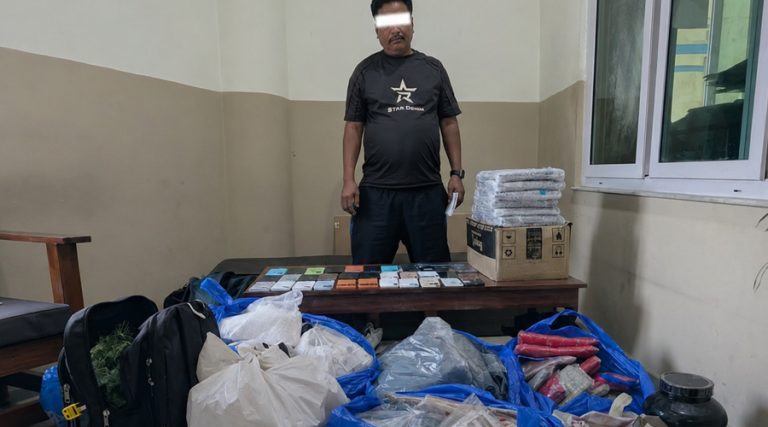 ५३ लाख बराबरका भन्सार छलीका सामानसहित एक जना पक्राउ