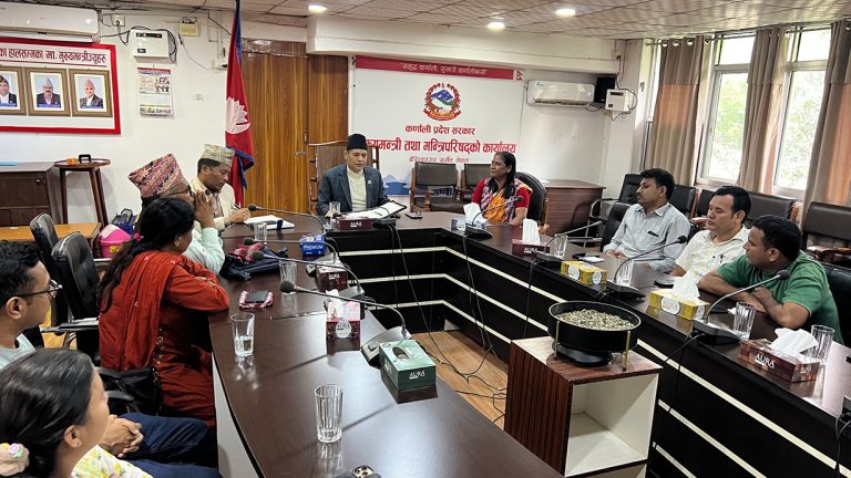 बिरामी पर्न थाले जाजरकोटका पहिरो प्रभावित, अस्पतालमा चिकित्सक छैनन्