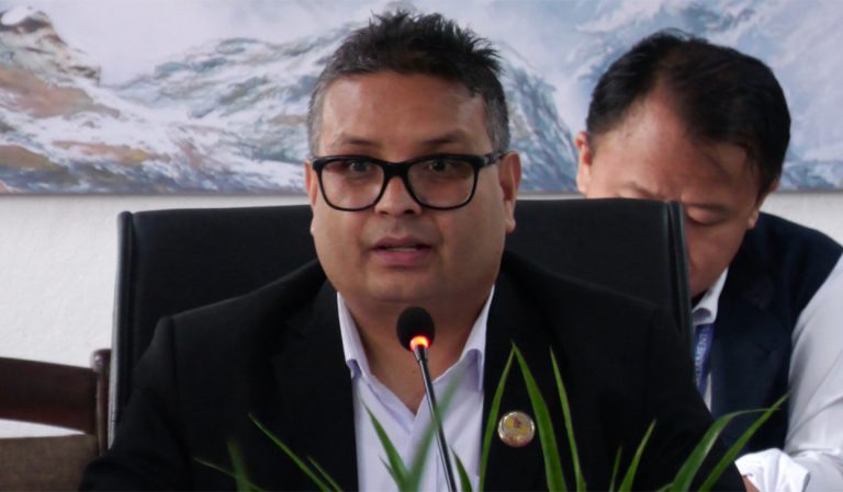 अन्तर्राष्ट्रिय विमानस्थलको पूर्वाधार विस्तार गर्न अर्थ समितिको निर्देशन