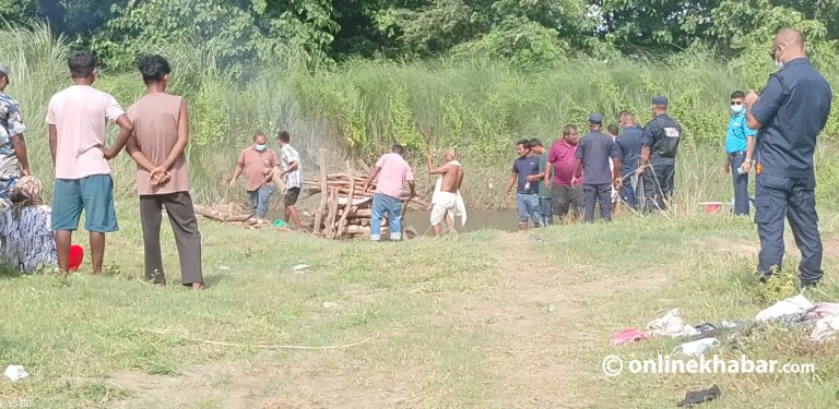 सरकारसँग सहमतिपछि गरियो गरिमाको अन्त्येष्टि