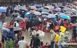 नागरिकलाई दिनभरि झरीमा रुझाएर रित्तो हात फर्काइयो