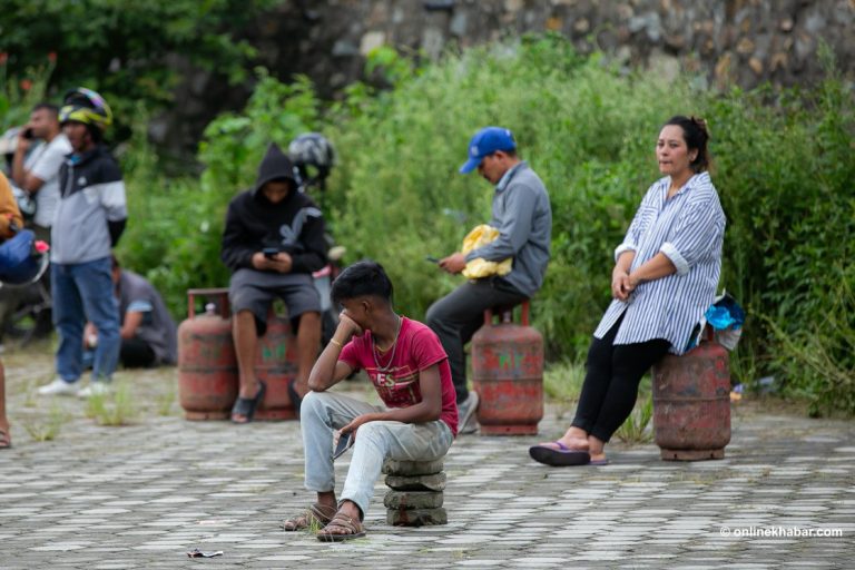 नेपालमा ग्यासको तत्काल माग ६० हजार टन, मागेजति भारतले दिन्छ ?
