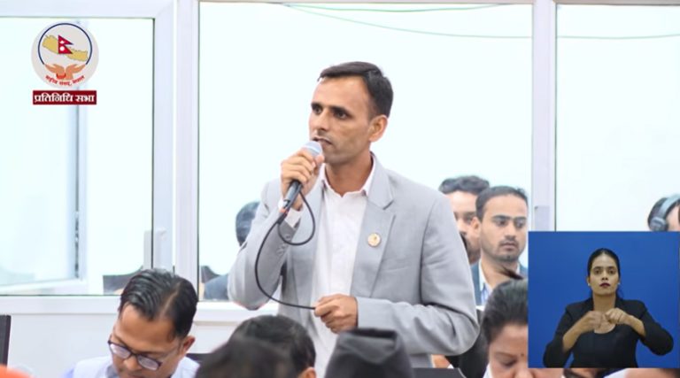 सरकारलाई रास्वपा सांसद्को प्रश्न- निःशुल्क शिक्षा पाउने मौलिक हक कहिले लागु हुन्छ ?