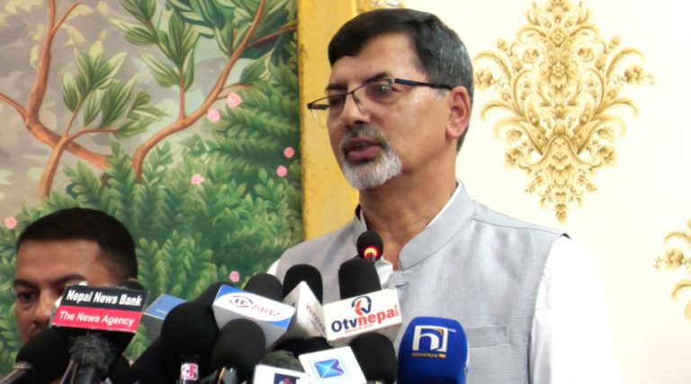 संघीयता, लोकतन्त्र र गणतन्त्रसमेत प्रश्नको घेरामा छ : जनार्दन शर्मा
