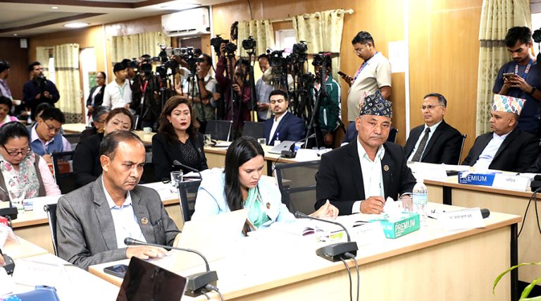 न्यायलयबारे धेरै प्रशंसा र धेरै निन्दा राम्रो हुँदैन : सर्वोच्चका मुख्य रजिस्ट्रार पौडेल
