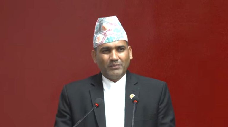 ‘एयर सेफ्टी लिस्ट’बाट हट्न सरकार प्रयत्नशील : मन्त्री पौडेल