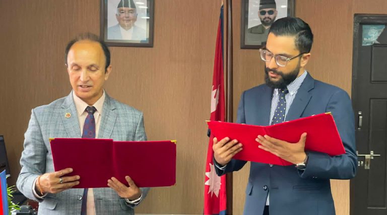 विश्वविद्यालय अनुदान आयोगका नवनियुक्त अध्यक्ष केसीले लिए शपथ