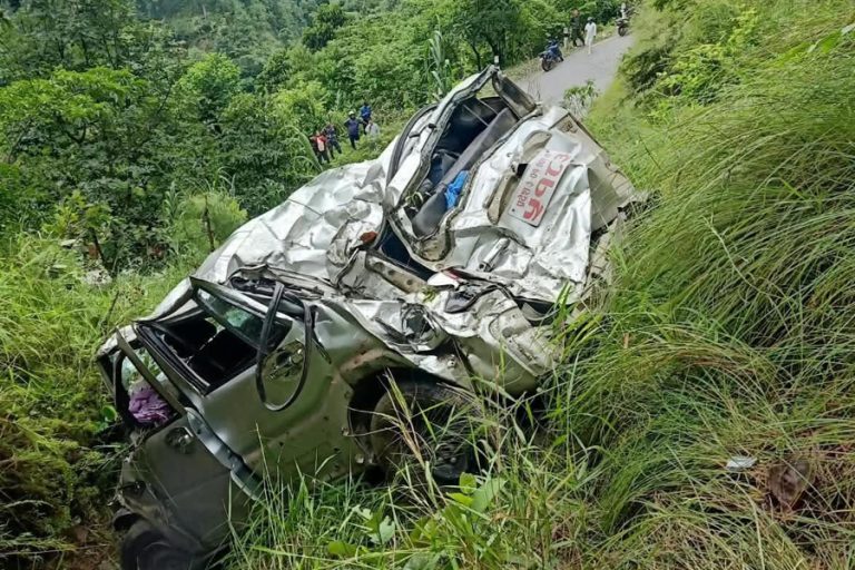 मकवानपुर जिप दुर्घटना : घाइते एक महिलाको उपचारको क्रममा मृत्यु