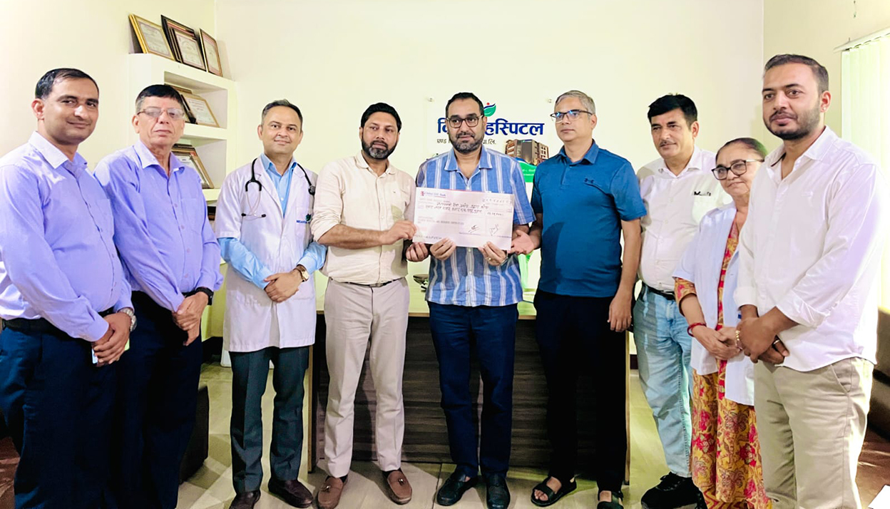भोटेकोशी पीडितलाई निसर्ग हस्पिटलको ११ लाख ११ हजार १११ रुपैयाँ सहयोग, यसपालि तीज कार्यक्रम नगर्ने