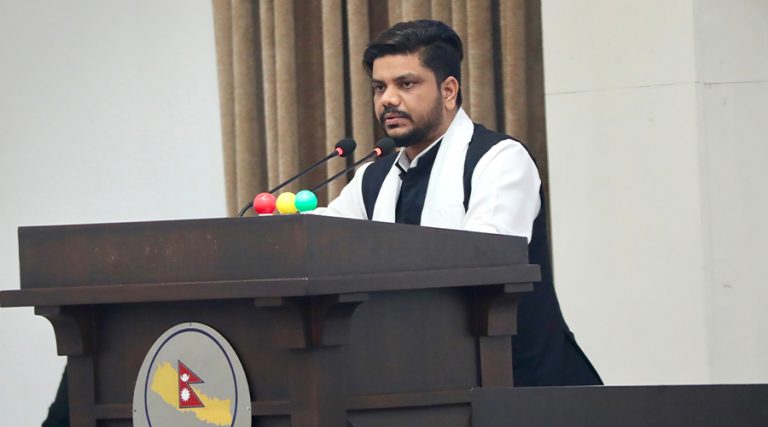 बालश्रमसम्बन्धी विधेयकमा कुनै विरोधाभास छैन : मन्त्री यादव