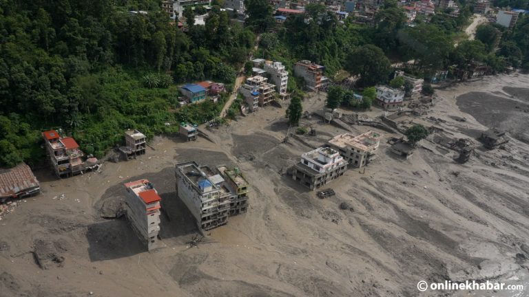 चितवनमा ६४ शव भेटिए, अस्पतालहरुको क्षमता ५० मात्रै