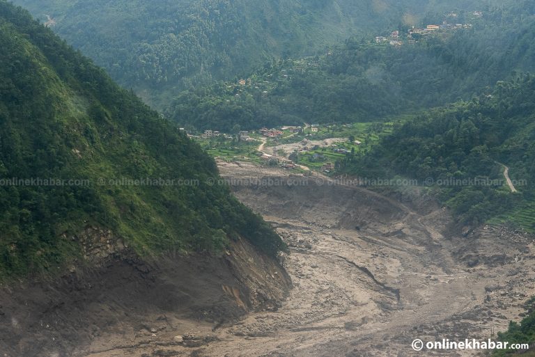 रसुवा बाढीपछि महोत्तरीका ११ जना सम्पर्कविहीन