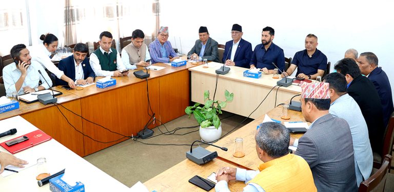 विपद्‌मा दलहरू एकजुट, बाढीपीडितको उद्धार र राहतमा सक्रिय