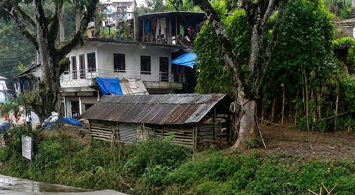 दिक्तेलको २०० वर्ष पुरानो चौतारा अतिक्रमण : ५ वर्षपछि प्रधानमन्त्री कार्यालयमा उजुरी