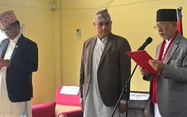 सुदूरपश्चिम प्रदेशका नवनियुक्त मुख्यमन्त्री खगराज भट्टले लिए शपथ