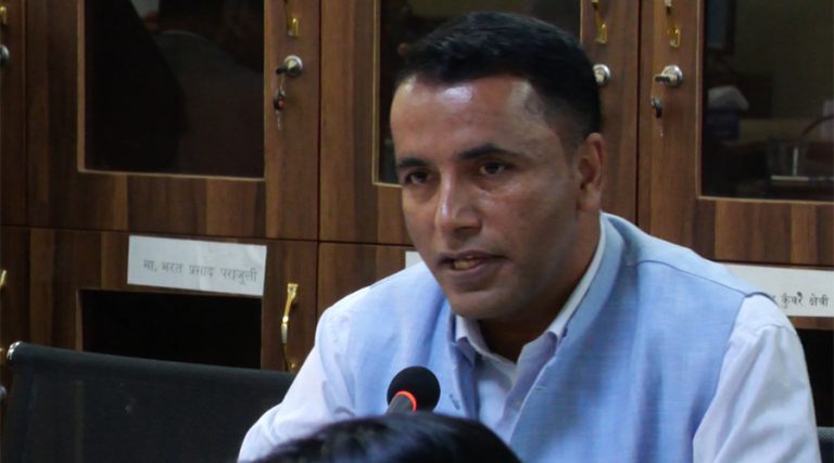नयाँ पुस्तालाई राजनीतिक उपलब्धिका बारेमा बुझाउन आवश्यक : युवराज दुलाल