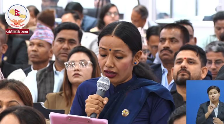 बालुवा, गिट्टी तस्करी भएको भन्दै रास्वपा सांसद तामाङले गराइन् सरकारको ध्यानाकर्षण
