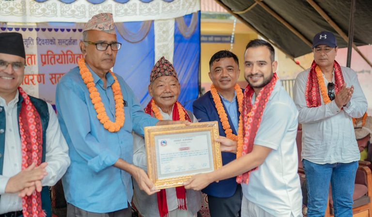 राष्ट्रिय कविता प्रतियोगितामा जुम्लाका मञ्जिल प्रथम