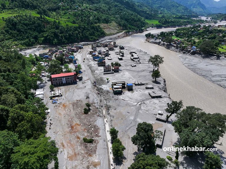 रसुवा बाढीपछि महोत्तरीका ११ जना सम्पर्कविहीन