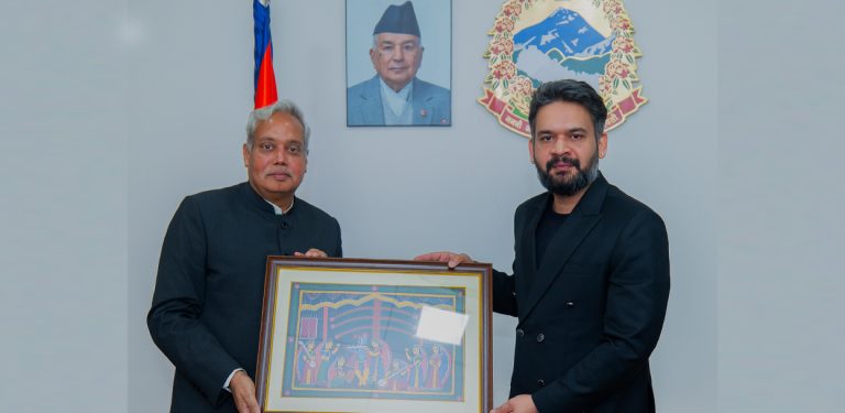 प्रधानमन्त्रीसँगको भेटबारे भारतीय राजदूत : सुदृढ र बुहआयामिक साझेदारीलाई थप गहिरो बनाउने कुरा भयो