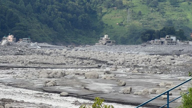 त्रिशूली–बेत्रावती सडक : ४ किलोमिटर पूर्ण क्षति, जोगियो ६ किलोमिटर