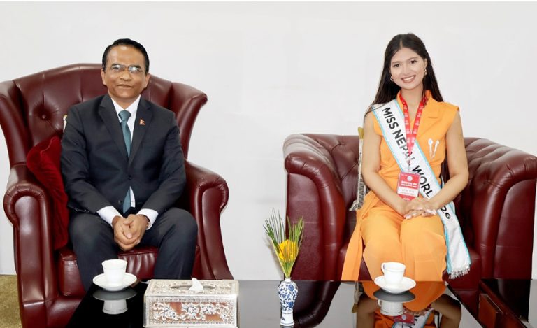 गभर्नरसँग भेटेपछि ‘मिस नेपाल’ दीपमाला : ऋण जीवनभन्दा ठूलो कहिल्यै हुँदैन