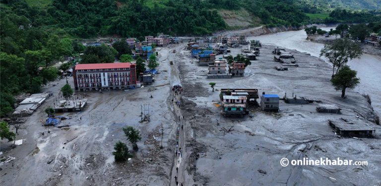 बाढी प्रभावित क्षेत्रमा संक्रामक रोगको जोखिम, कसरी जोगिने ?