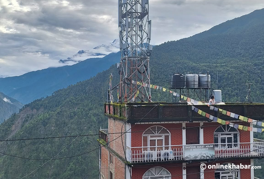 धुन्चेमा मोबाइलको नेटवर्क धान्न जेनेरेटरको भर