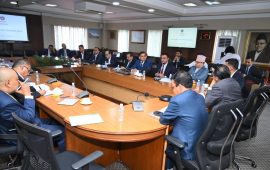 डेपुटी गभर्नर छान्न अर्थमन्त्रीले कार्यकारी निर्देशकहरूको सामूहिक अन्तर्वार्ता गरेका हुन् ?