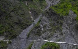 फापरखेत पहिरोको विकल्पमा पक्की मोटरेबल पुल