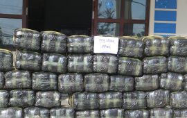 धनकुटामा ट्रकबाट ६४७ केजी गाँजा बरामद, २ जना पक्राउ