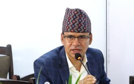 सुनको मौजुदा वितरणलाई परिमार्जन गर्नुपर्ने देखिन्छ : अर्थ सचिव उपाध्याय