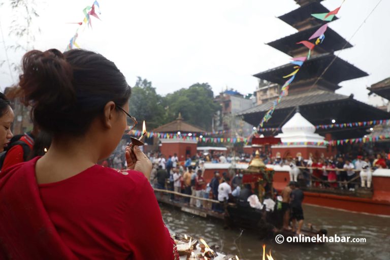 पाटन कुम्भेश्वरमा जनैपूर्णिमा (तस्वीरहरू)