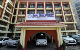 अपर तामाकोशीमा निर्वाचित सञ्चालकबिनै बोर्ड बैठक बोलाइएपछि विवाद
