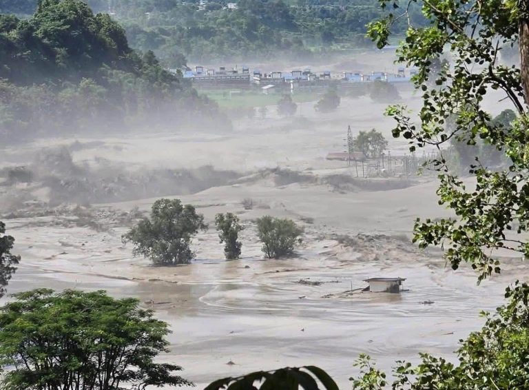 रसुवा बाढी अपडेट : मृतकको संख्या १०० पुग्यो