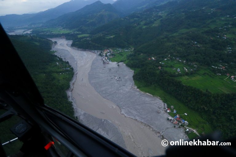 भोटेकोशीमा पुनः आएको बाढीको बहाव नारायणीमा पुग्दा खतराको तहभन्दा कम