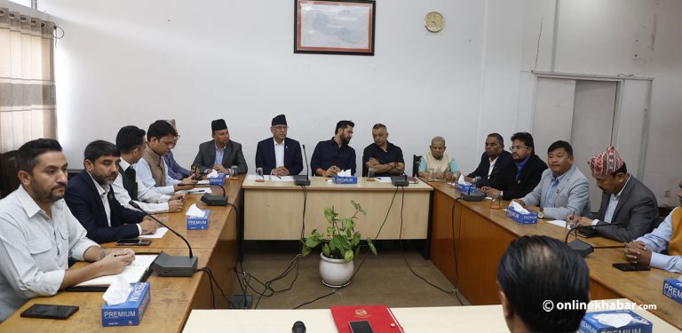 सिंहदरबारमा सर्वदलीय बैठक सुरु