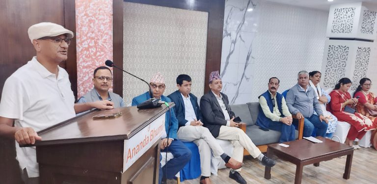 पार्टी मिलाउने जिम्मेवारी गगनजीको : रमेश लेखक