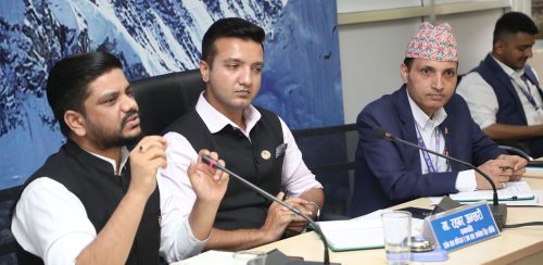विदेशमा कागजात नभएर अप्ठ्यारोमा परेकाको उद्धार गर्दै श्रम मन्त्रालय