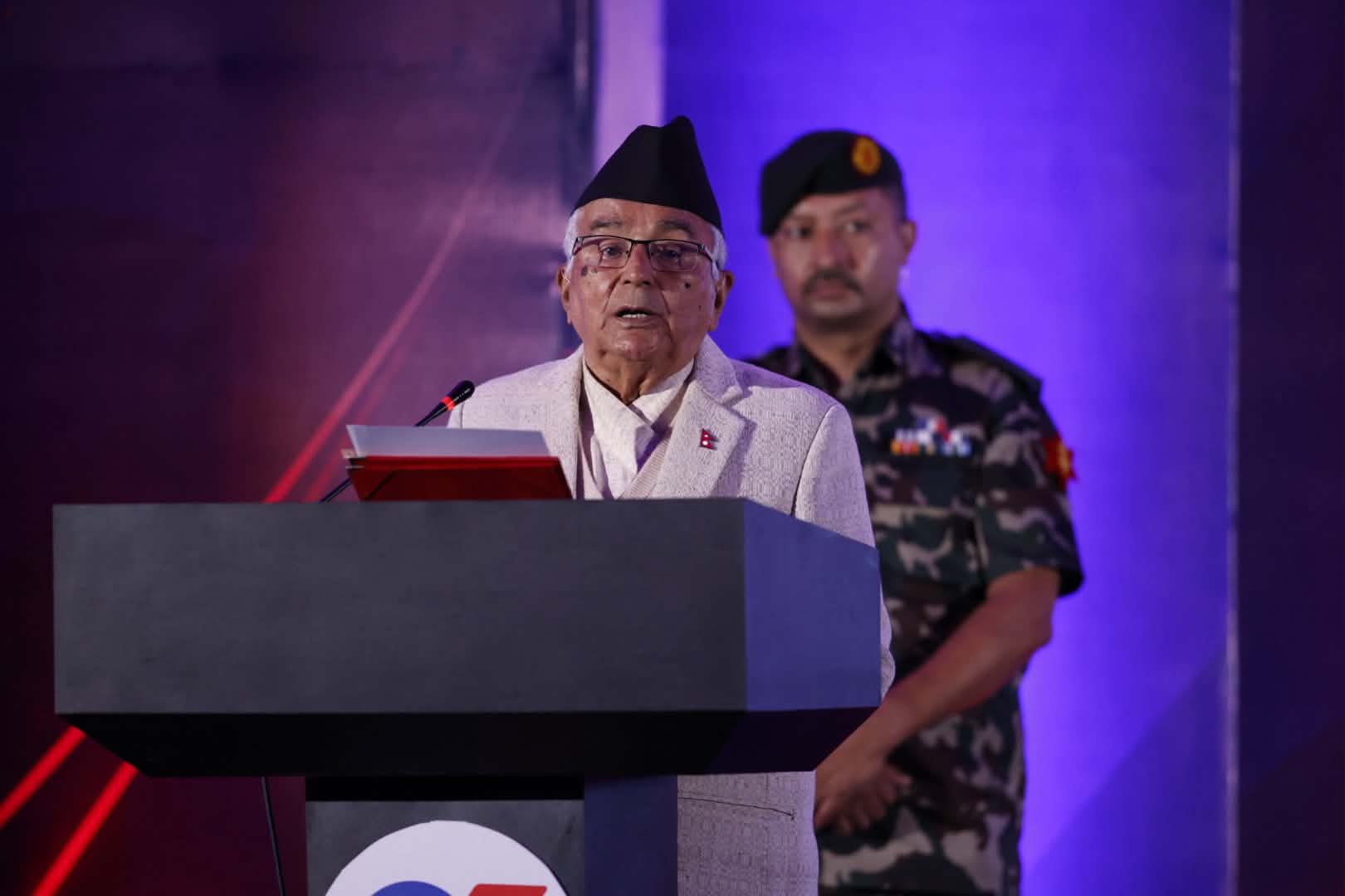 युवाहरूलाई राष्ट्रपतिको आग्रह– आवेगको धनी हुनुहुन्छ, यसमा विवेक थप्न अझ मेहनत गरौं