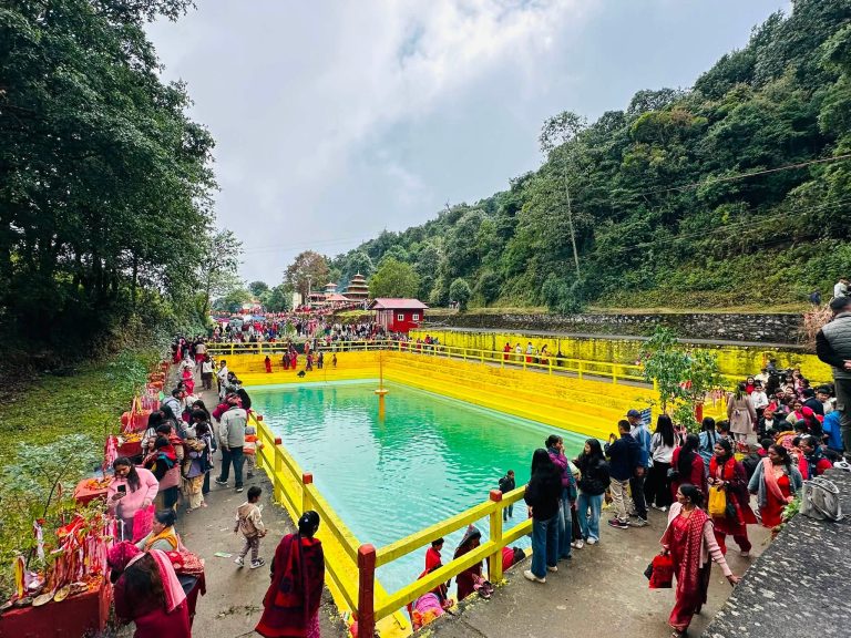 रेसुङ्गामा एक महिने साउने मेला सकियो, सवा लाख बढी श्रद्धालु पुगे