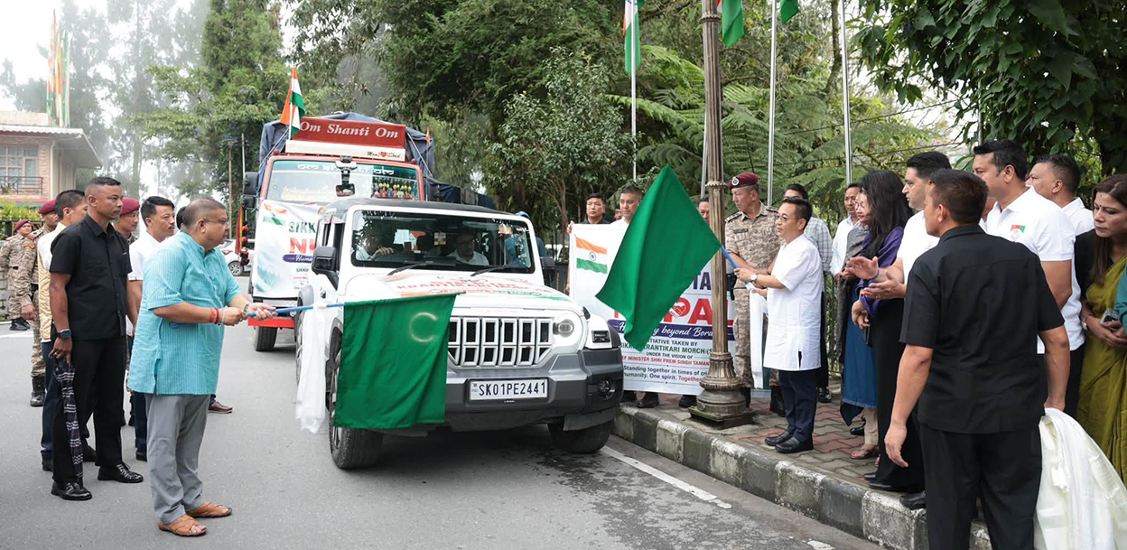 विपद् प्रभावितका लागि सिक्किमले पठायो राहत र स्वास्थ्य सामग्री