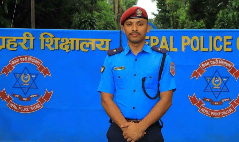 रसुवामा कार्यरत स्याङ्जा वालिङका असई थापा सम्पर्कविहीन