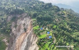 साँगुरीगढीका १२० परिवार पहिरोको उच्च जोखिममा (तस्वीरहरू)
