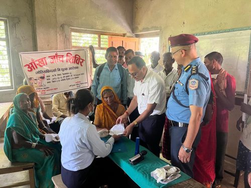 सप्तरीमा २५१ जनाको आँखा जाँच, ९५ जनामा मोतियाबिन्दु
